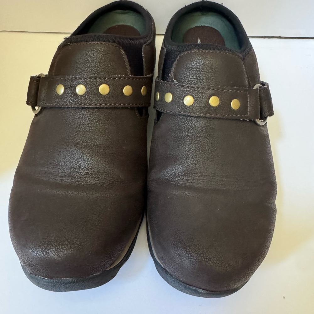 Eastland Brown and Gold Clogs Comfortable Mules